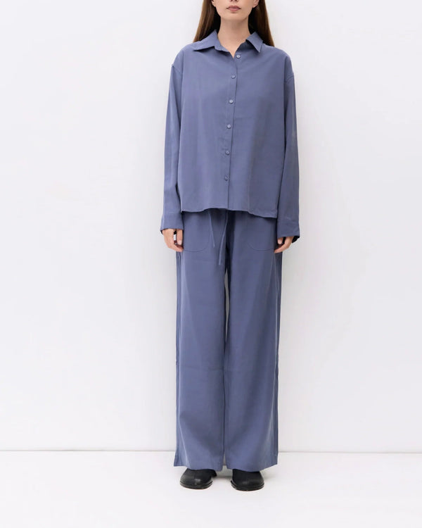 Loose fit, wide leg pant, blue, polyester, rayon. Made by Mod Ref
